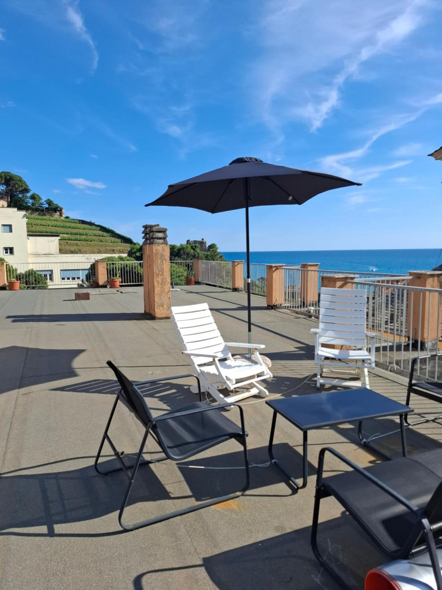 Moneglia Beach Downtown מראה חיצוני תמונה
